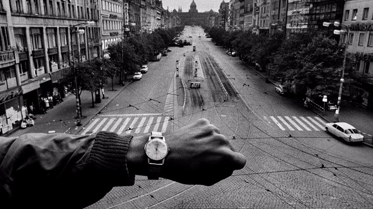 法国摄影师 Josef Koudelka 作品展：流亡集
