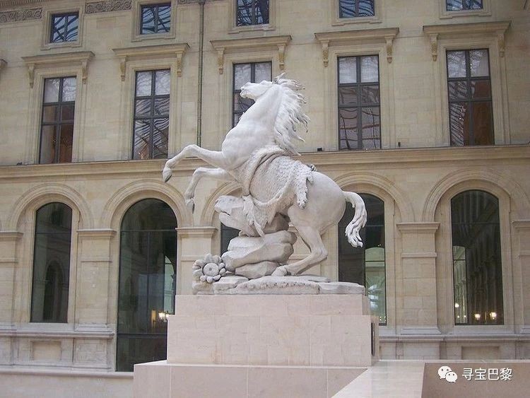 卢浮宫著名雕塑