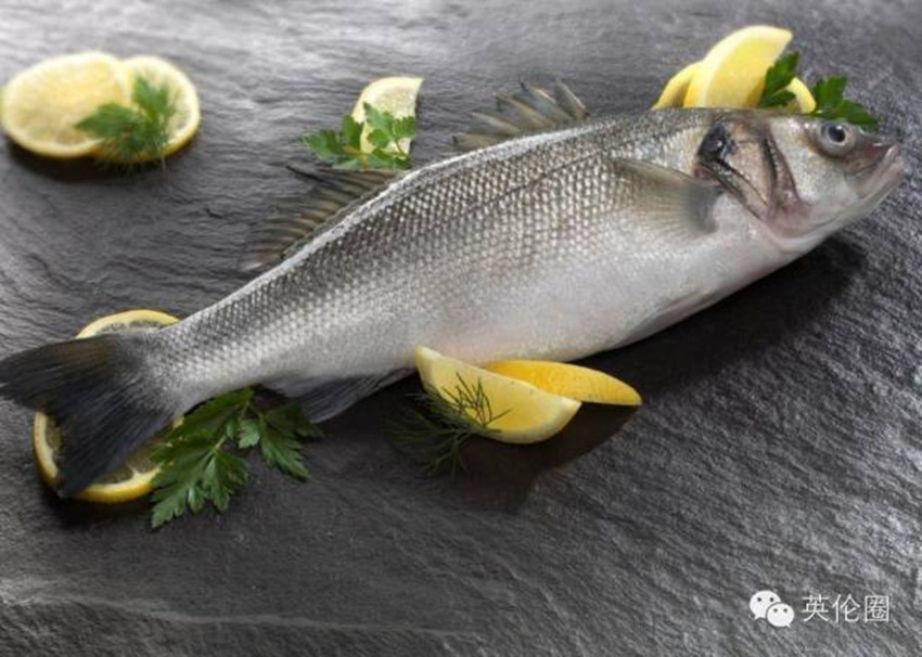 海鲜大餐必备：如何在英国超市里正确地挑选鱼类