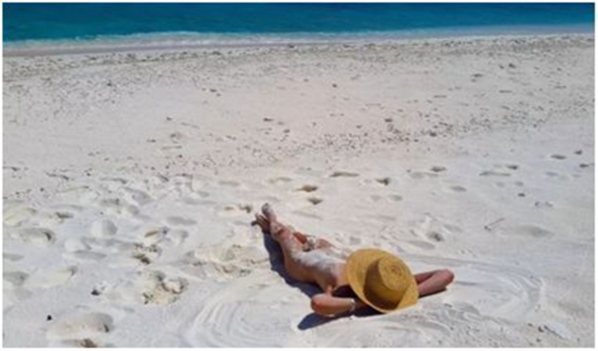 天太热，忍不住要脱？意大利最全裸体海滩来了！