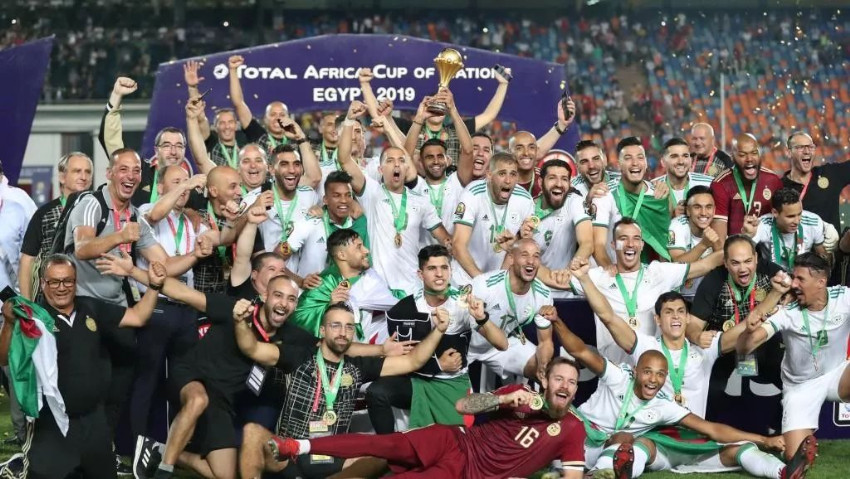 阿尔及利亚赢了非洲杯，为啥子法国成了欢乐的海洋？！