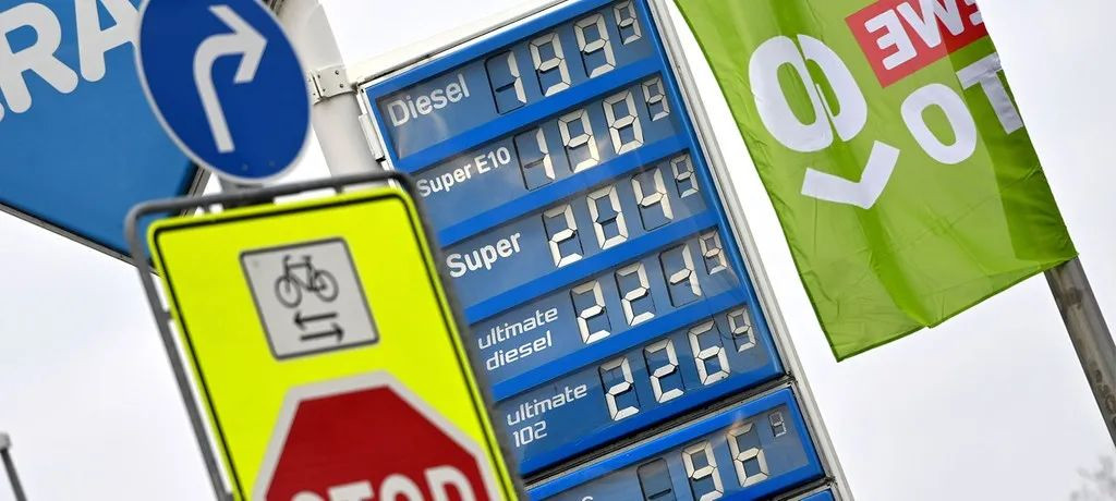  俄乌局势下，德国燃料价格创历史新高！柴油已贵过汽油