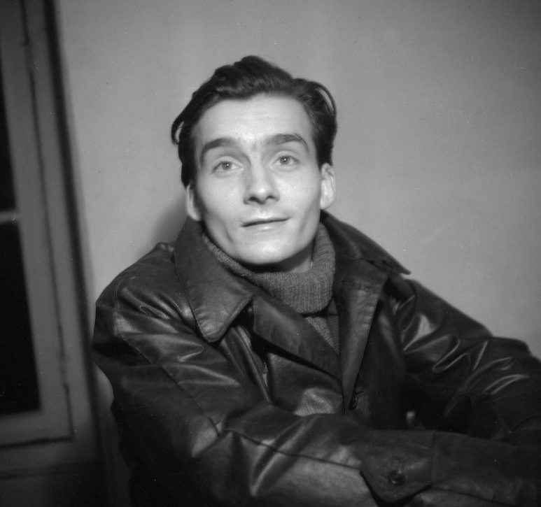 这位法国国宝级演员去世，马克龙亲自发文悼念！他究竟传奇在哪儿？