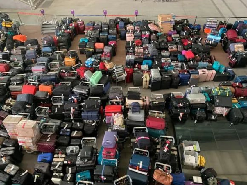 戴高乐机场罢工又出技术故障：人飞走了行李还在！机场：“很难找回来”