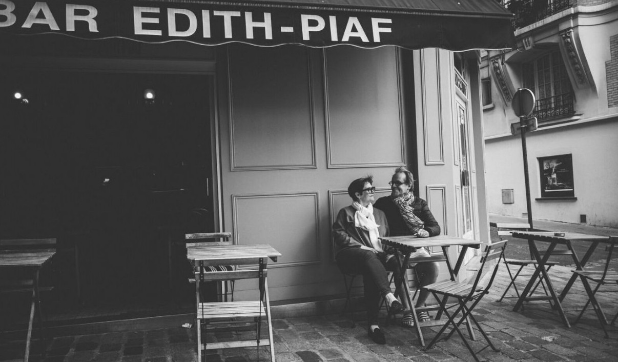 卢•帕斯卡鲁咖啡馆照片展：讲述巴黎20区的爱情故事