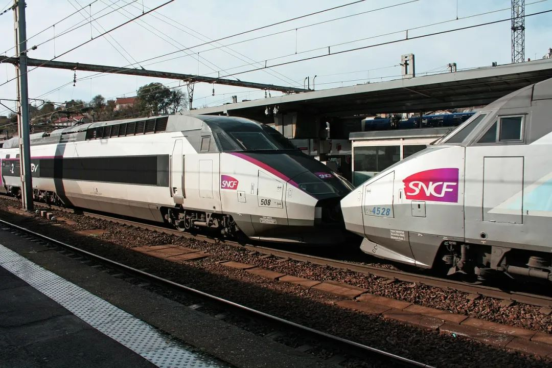 延误、取消、臭虫光临……法国「最糟糕的火车线路&最差火车站」曝光！