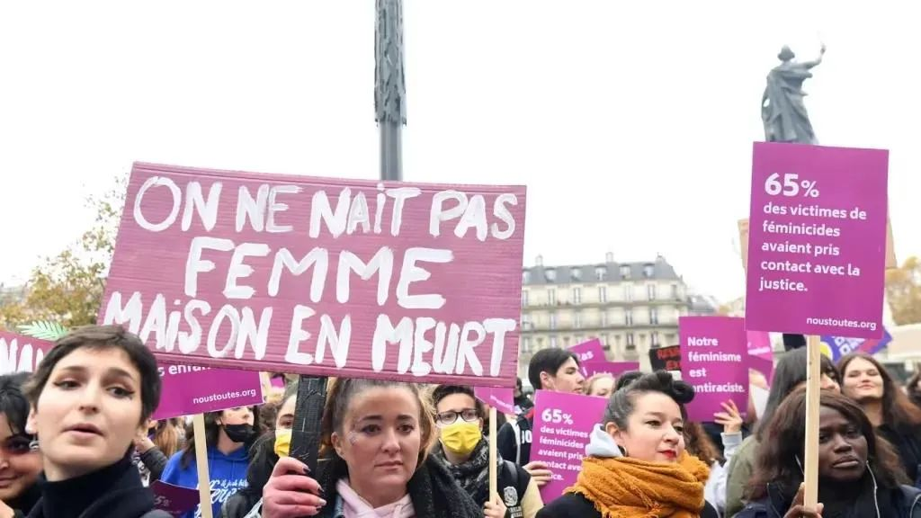 法国性别歧视三大温床曝光！年轻男性更抵触平权，女性既是受害者也是加害者